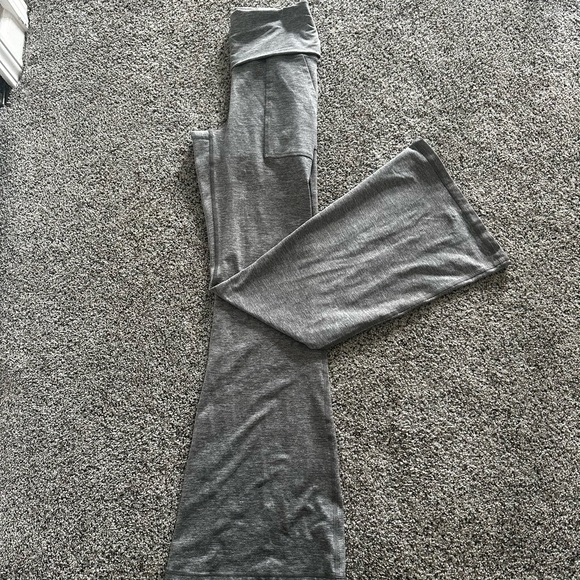 American Eagle Outfitters Pants - Arie Offline “The Hugger” Yoga pants Xtra Bootcut